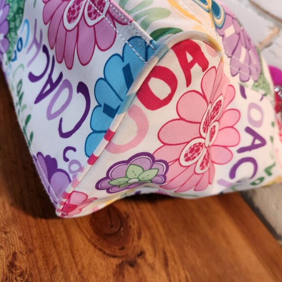 Like New Coach Floral Nylon Diaper Bag Crossbody Purse Xl - Picture 9 of 14